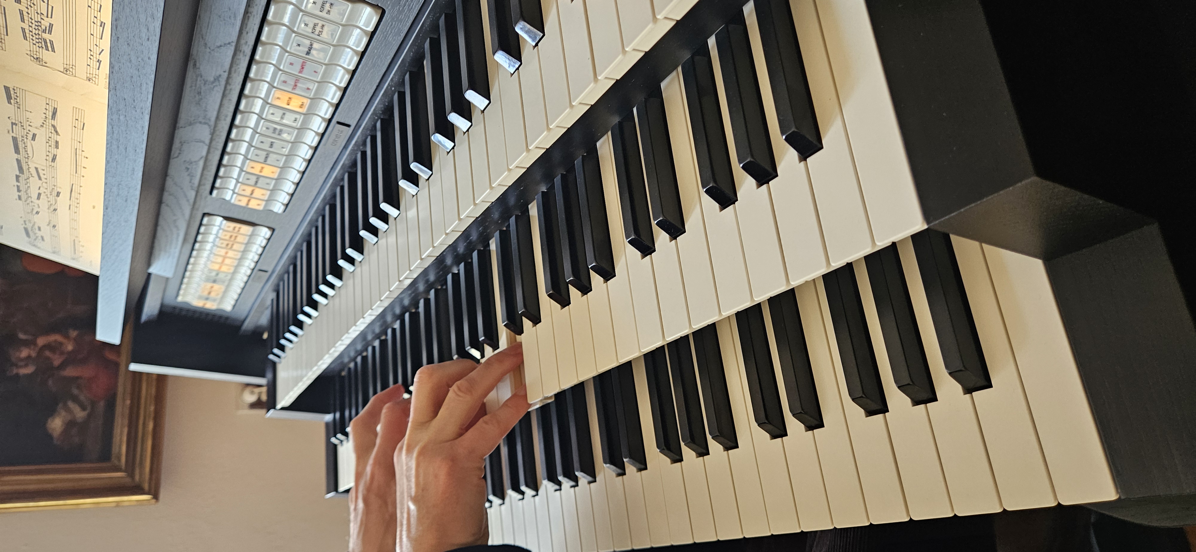 PKMuz.pl oficjalny dystrybutor firmy Allen Organs oraz Content Organs