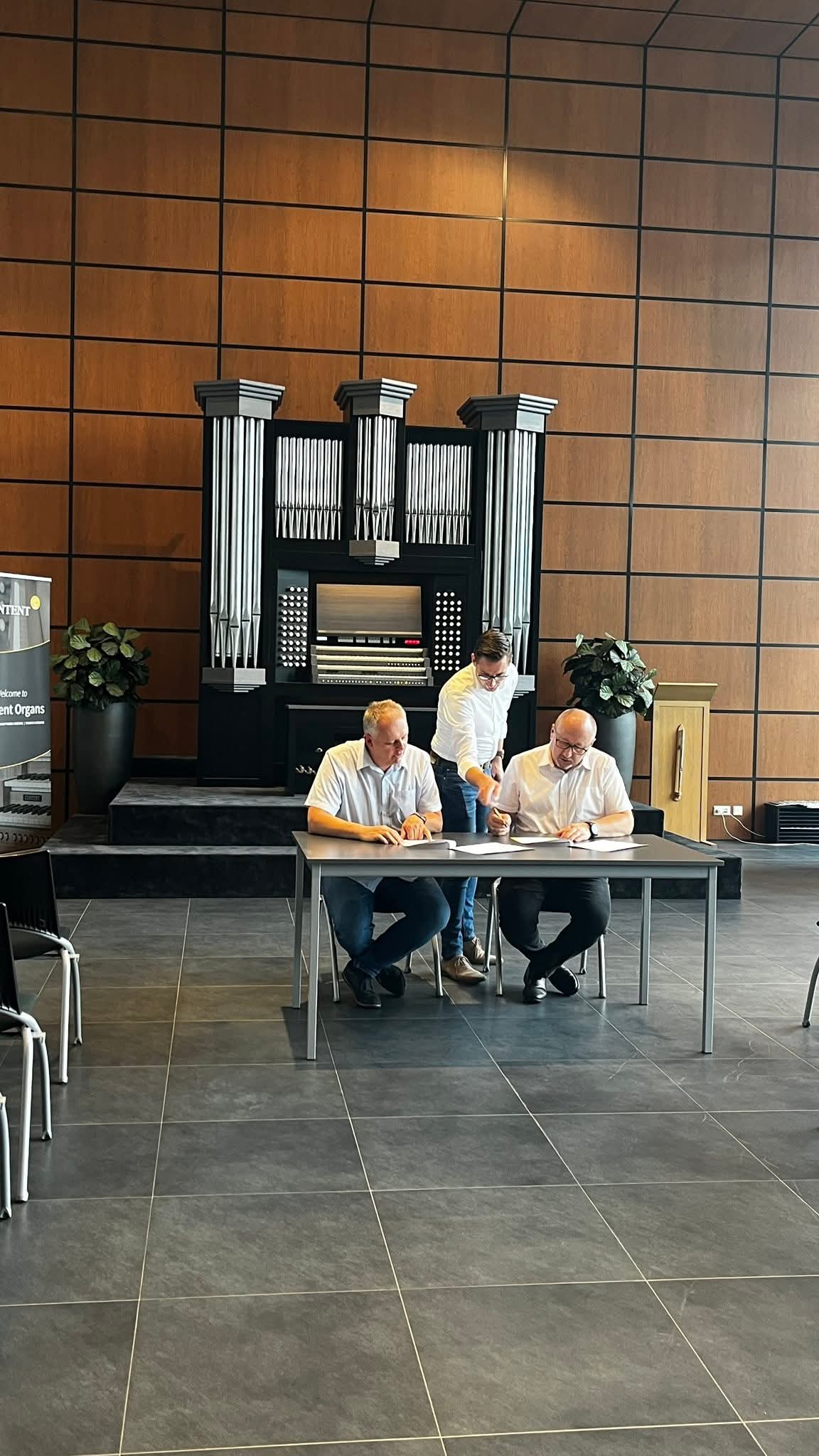 PKMuz.pl oficjalny dystrybutor firmy Allen Organs oraz Content Organs