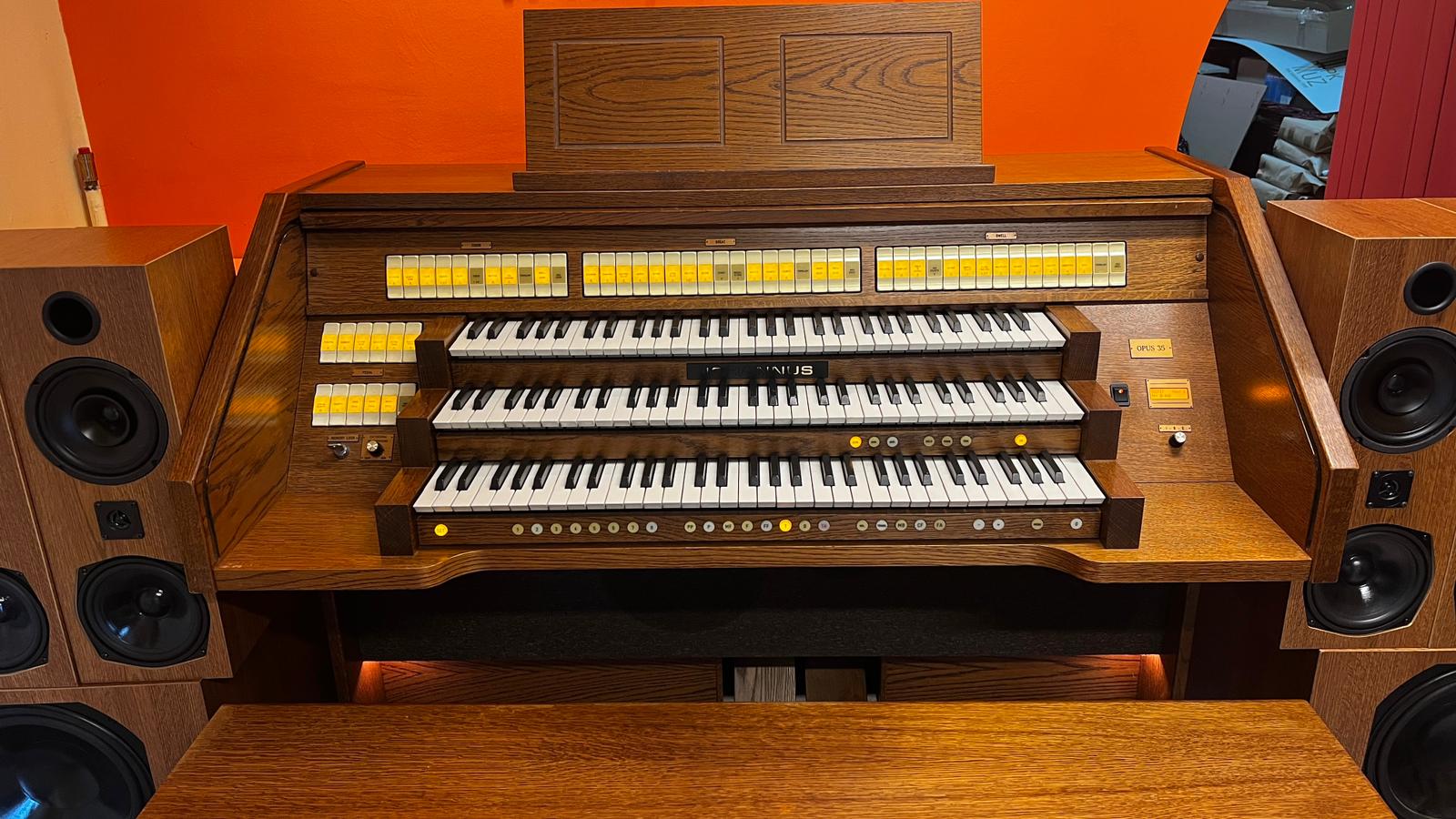 PKMuz.pl oficjalny dystrybutor firmy Allen Organs oraz Content Organs